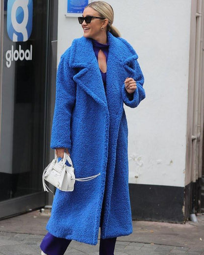 Zachte oversized dames winterjas met lange teddy pasvorm