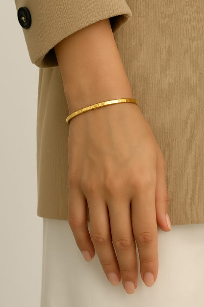 Margrit | Bracelet bracelet martelé minimaliste