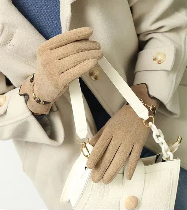 Gants chauds et élégants pour femmes avec chaînette