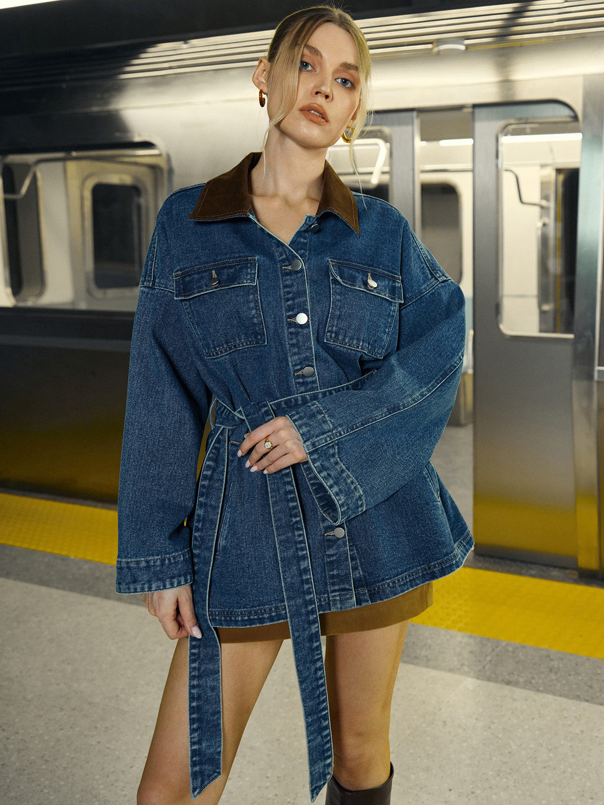 Oversized Dames Denim Spijkerjas met Ceintuur en Knopen