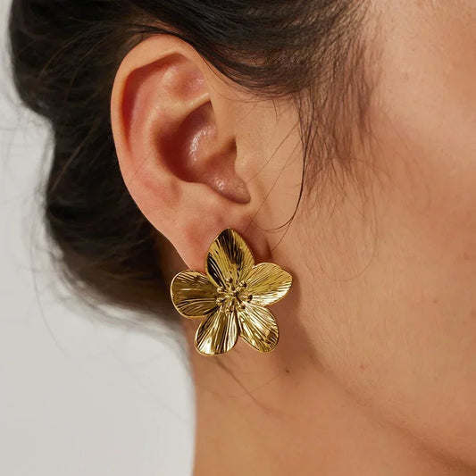 Penne | Boucles d'oreilles pendantes en forme de fleur