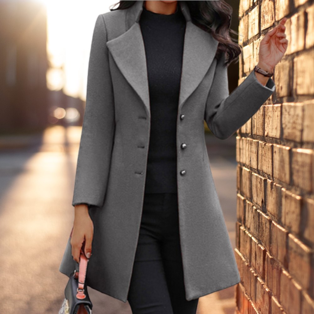 Getailleerde Dames Wolmix Jas met Reverskraag en Knopen