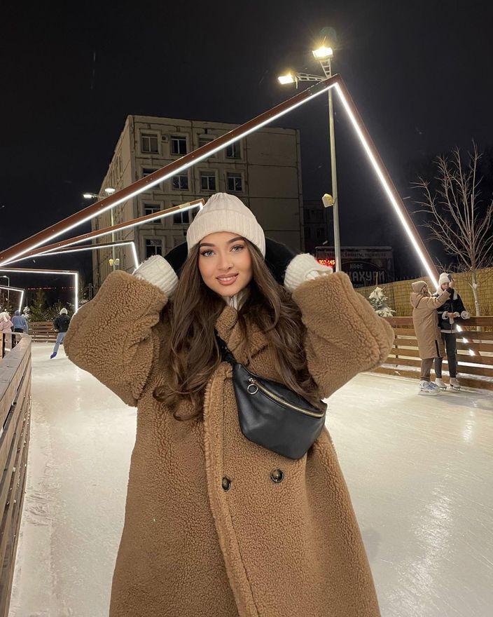 Zachte oversized dames winterjas met lange teddy pasvorm