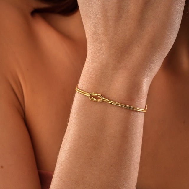 Taisha | Bracelet minimaliste avec détail de nœud