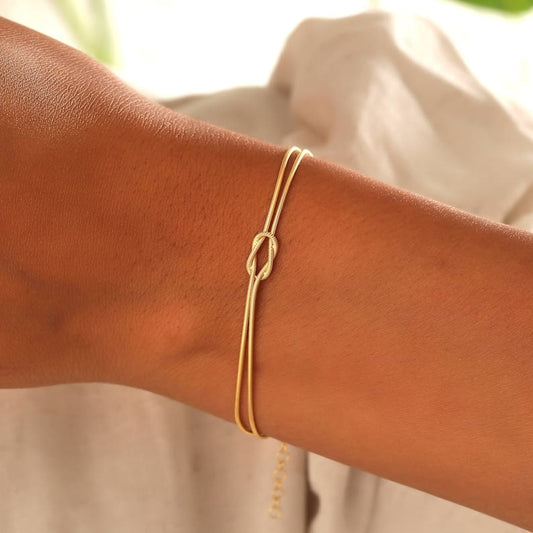 Taisha | Bracelet minimaliste avec détail de nœud