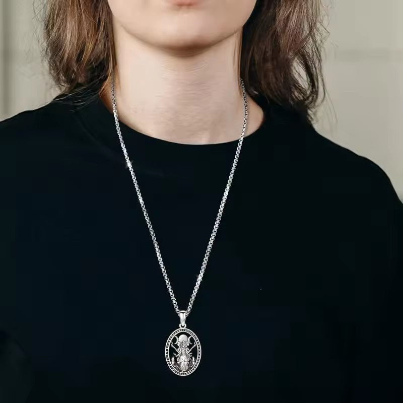 Collier rétro ovale déesse